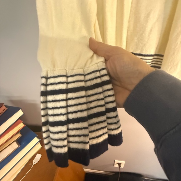 Talbots Large petite cream colored cardigan with black trim and adorable sleeves - Picture 2 of 3